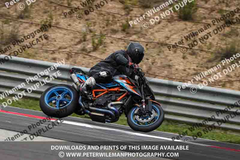 cadwell no limits trackday;cadwell park;cadwell park photographs;cadwell trackday photographs;enduro digital images;event digital images;eventdigitalimages;navarra;no limits trackdays;peter wileman photography;racing digital images;trackday digital images;trackday photos